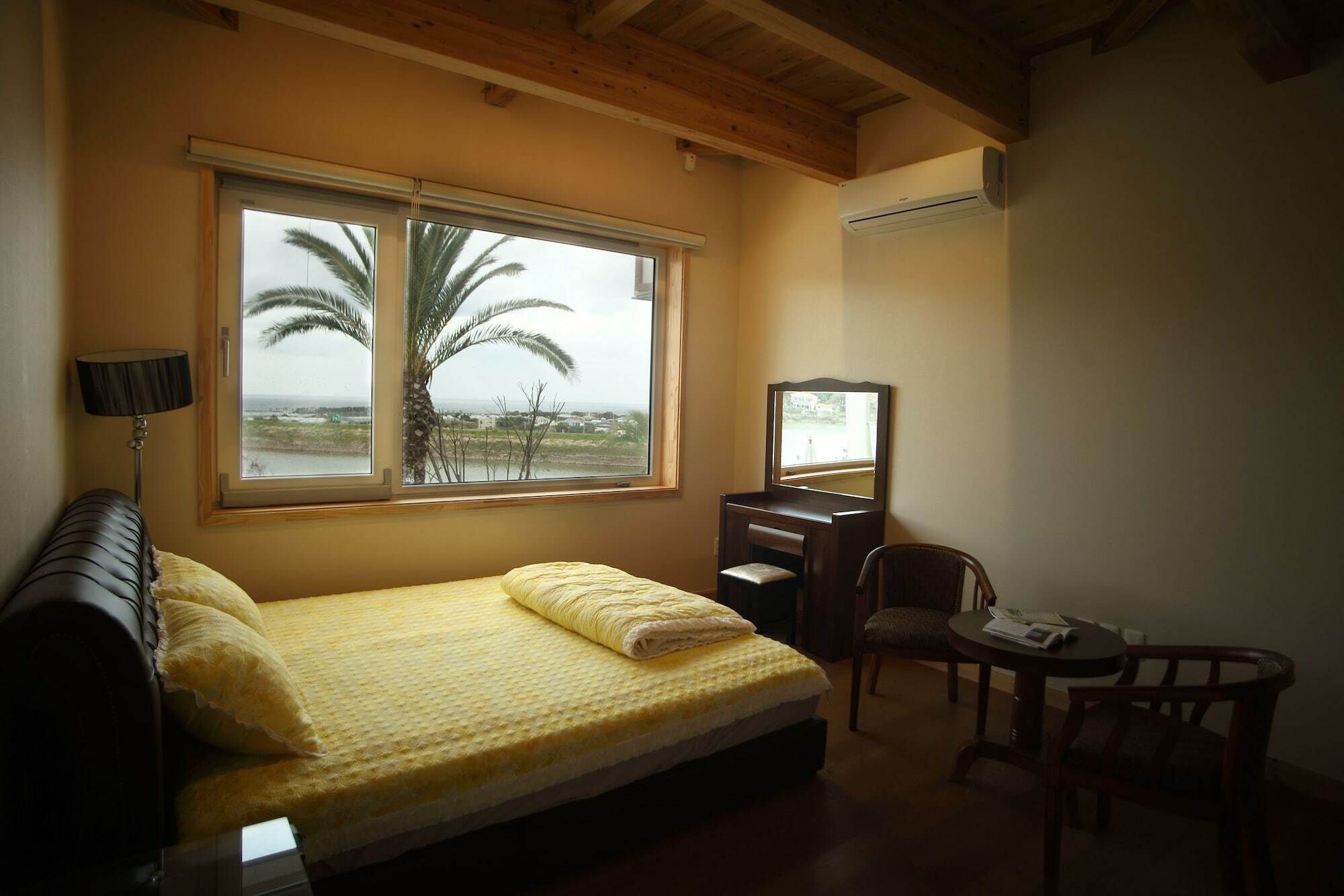 Jeju Lake Pension Exterior photo